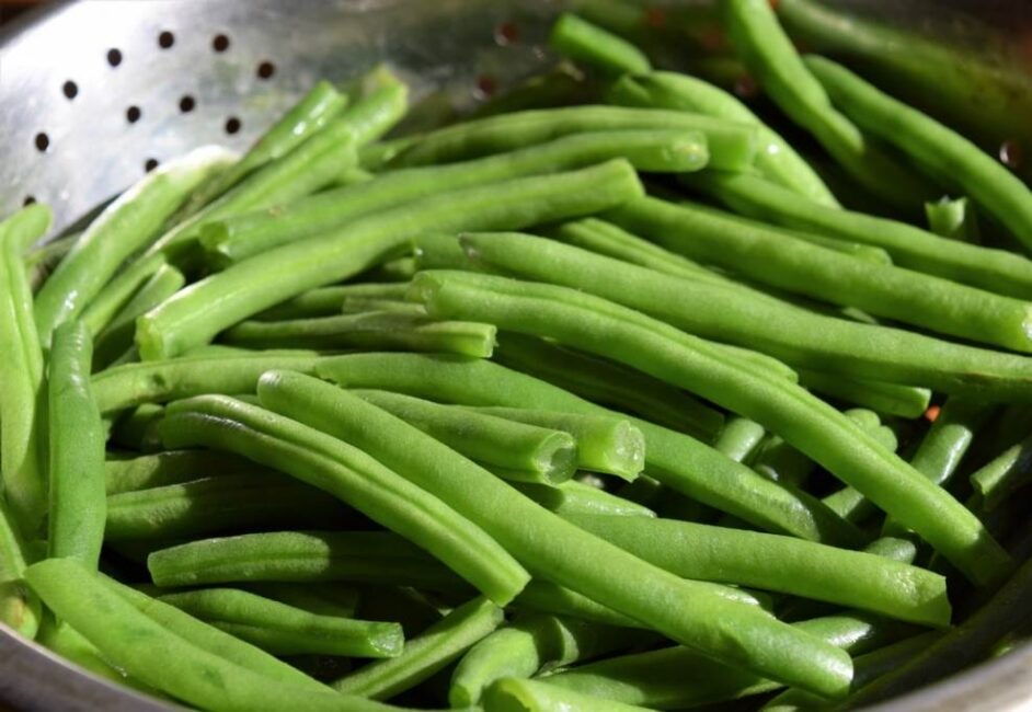 gotowanie szparagów do zimnej wody